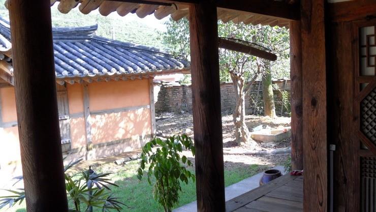 Goseong Choi Pilgan'S Old House Hotel Екстериор снимка