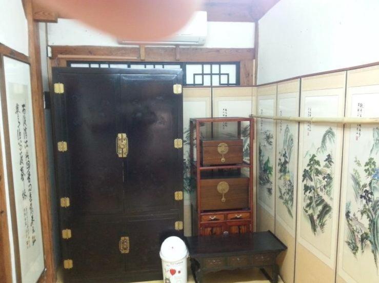 Goseong Choi Pilgan'S Old House Hotel Стая снимка